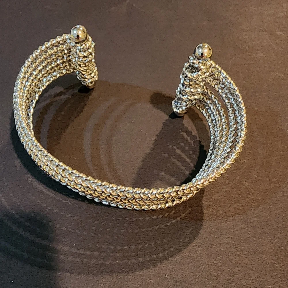 NWOT Vintage Shiny Silvertone Bangle Cuff Bracelet - Picture 3 of 5